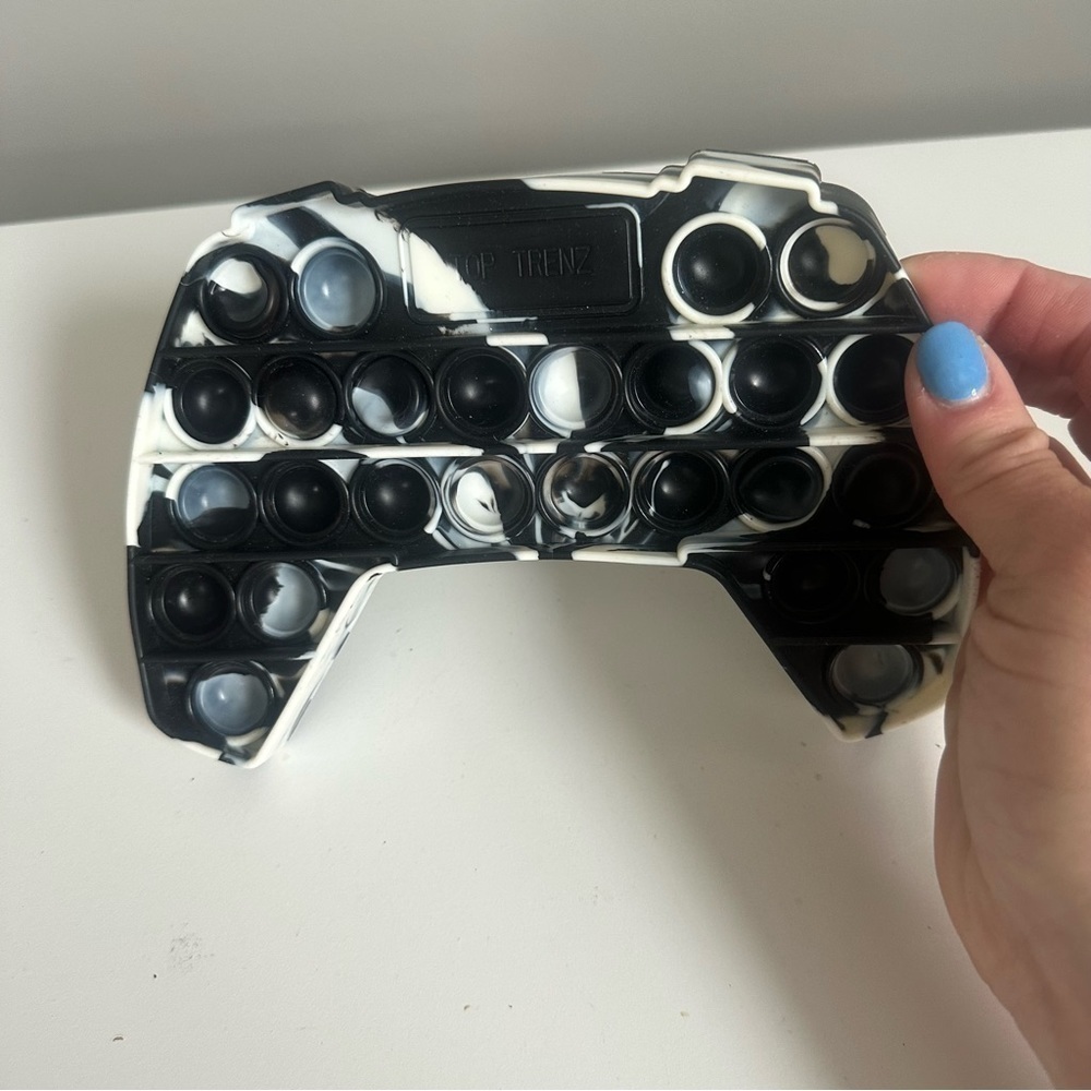 Xbox Game Controller - Picture 4 of 4